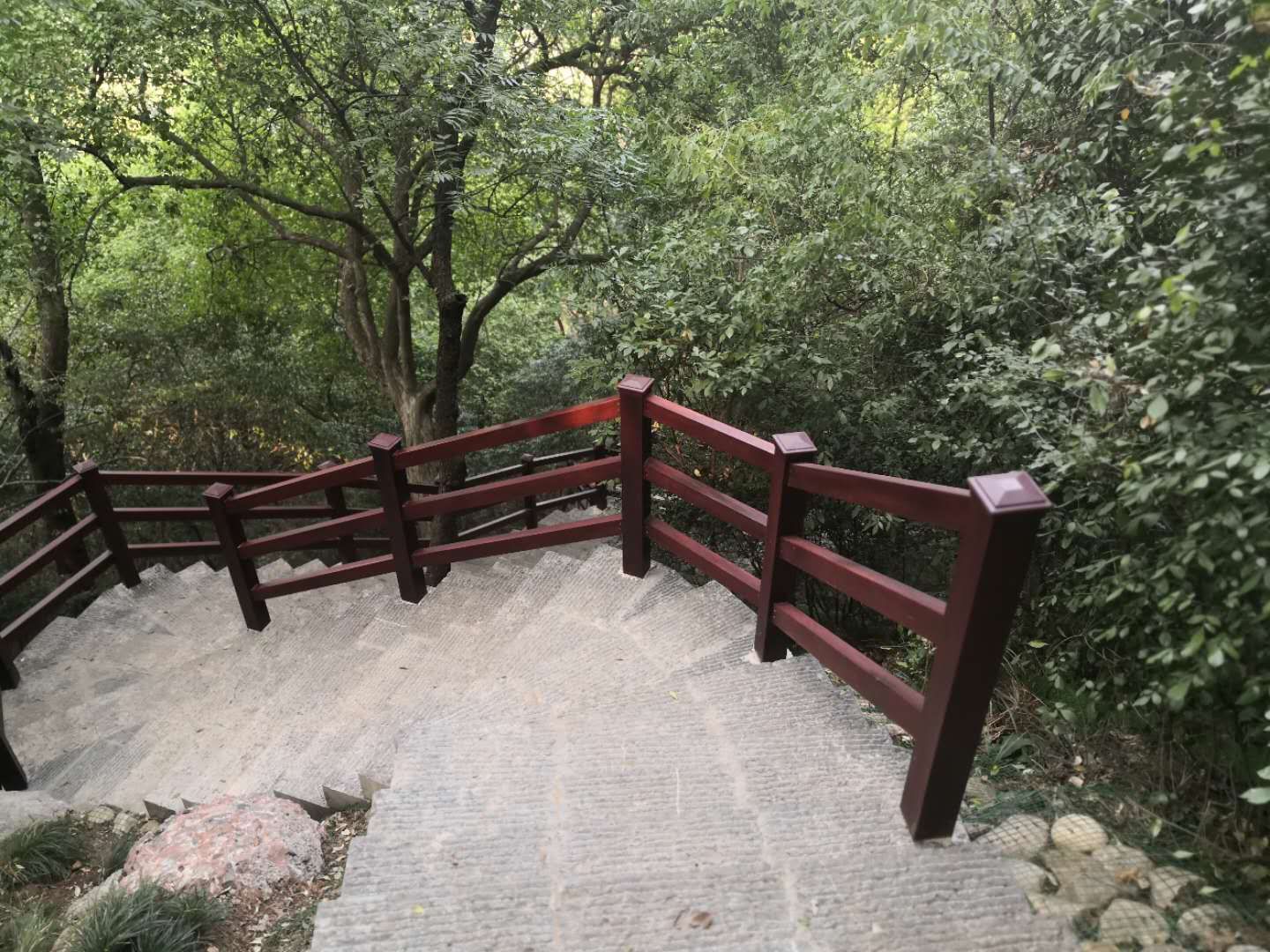 玻璃鋼仿木紋護欄2021年新款式